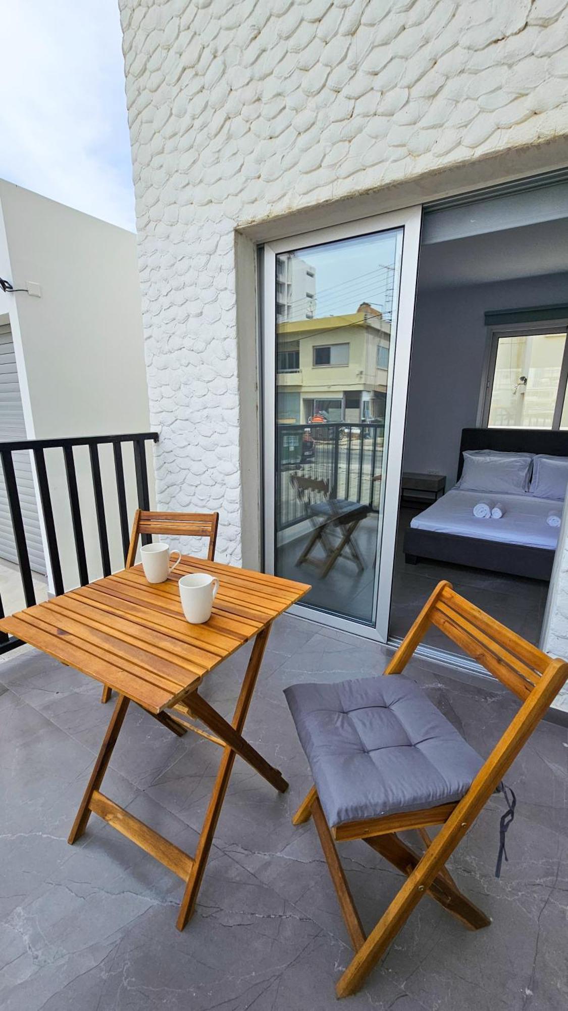 Eviathe Apartments Larnaca Dış mekan fotoğraf